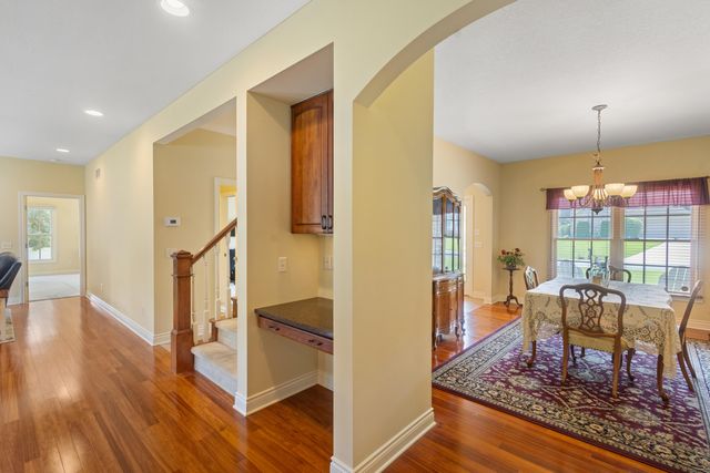 3700 Oakharbor Street, Kalamazoo, MI 49009