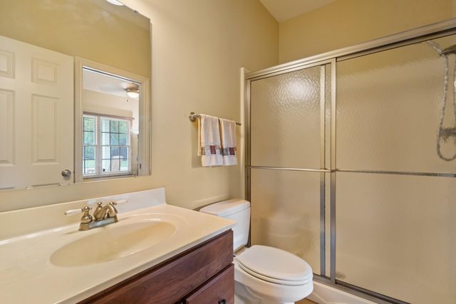 3700 Oakharbor Street, Kalamazoo, MI 49009