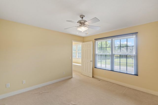 3700 Oakharbor Street, Kalamazoo, MI 49009