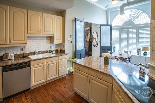 110 Barnard Street, Savannah, GA 31401