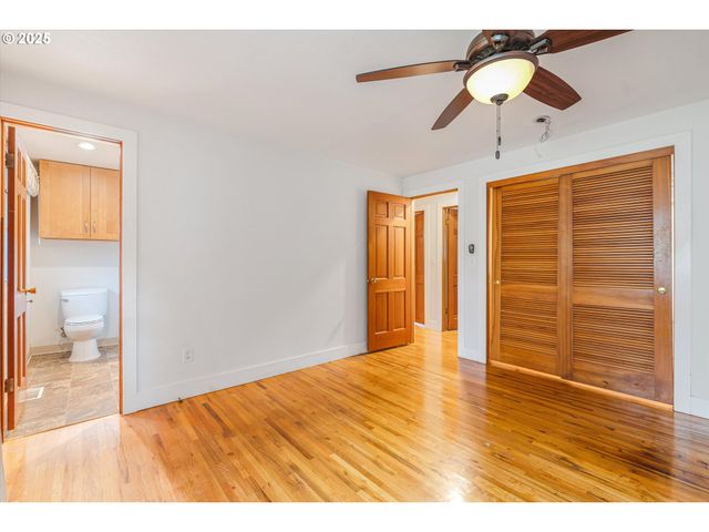 19060 Terry Ave, Lake Oswego, OR 97035