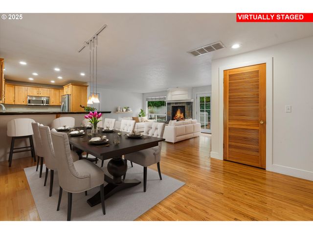 19060 Terry Ave, Lake Oswego, OR 97035