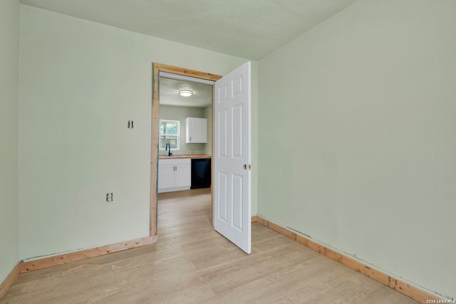 1225 Leal, San Antonio, TX 78207