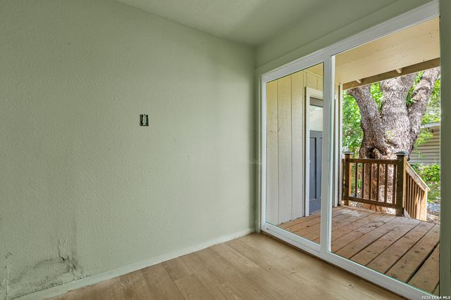 1225 Leal, San Antonio, TX 78207