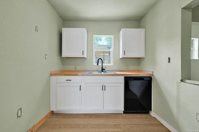 1225 Leal, San Antonio, TX 78207