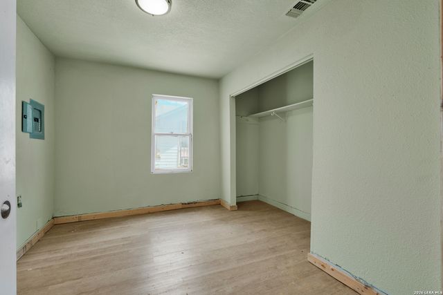 1225 Leal, San Antonio, TX 78207