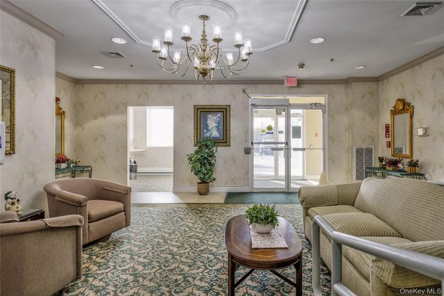 54 School Street 207, Westbury, NY 11590