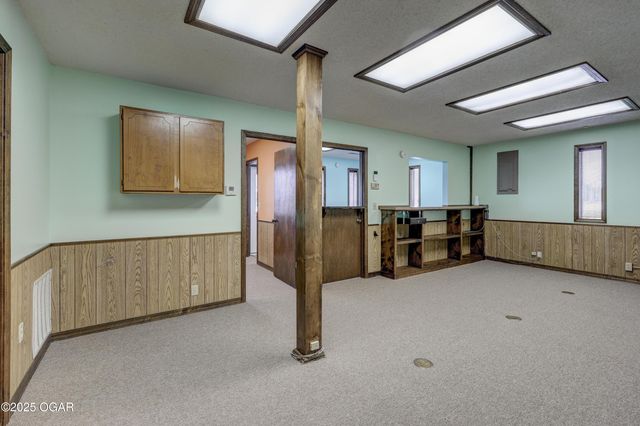 302 S Maiden Lane, Joplin, MO 64801
