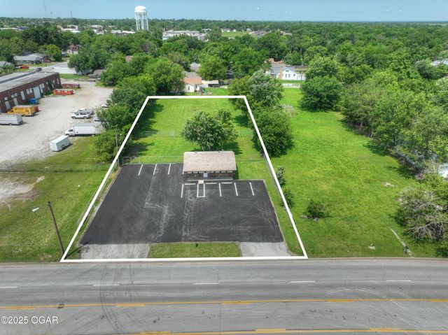 302 S Maiden Lane, Joplin, MO 64801
