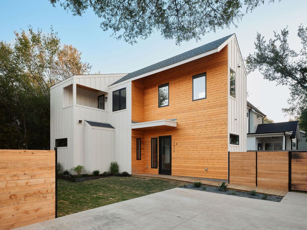 1215 Fort Branch BLVD 2, Austin, TX 78721
