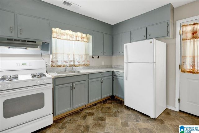 1544 18TH STREET SW, Birmingham, AL 35211