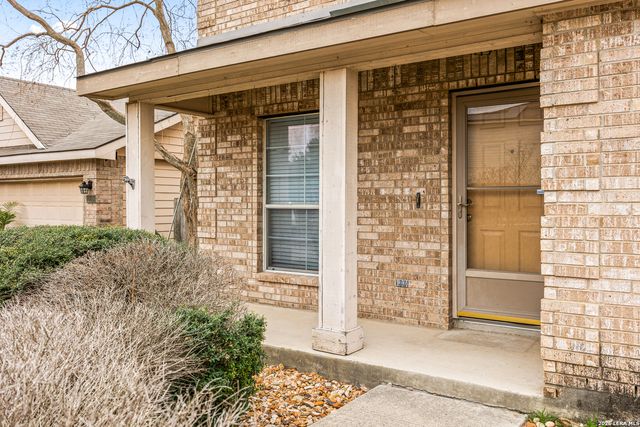 10111 Sparrow Way, Universal City, TX 78148
