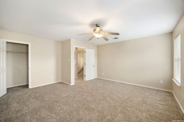 10111 Sparrow Way, Universal City, TX 78148