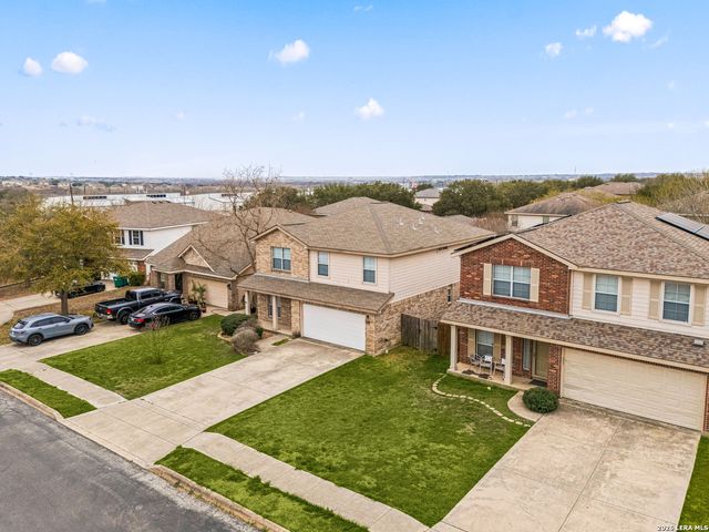 10111 Sparrow Way, Universal City, TX 78148