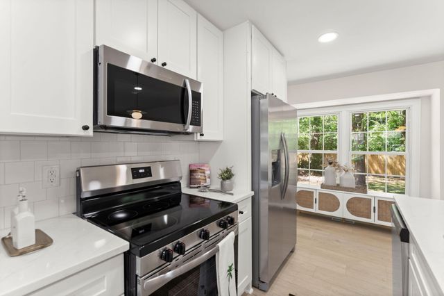 731 Canary Drive, Charleston, SC 29414