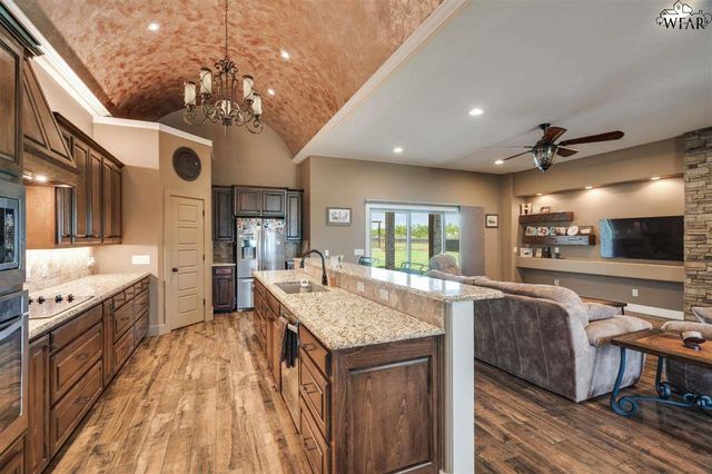 200 EAGLE DRIVE, Holliday, TX 76366