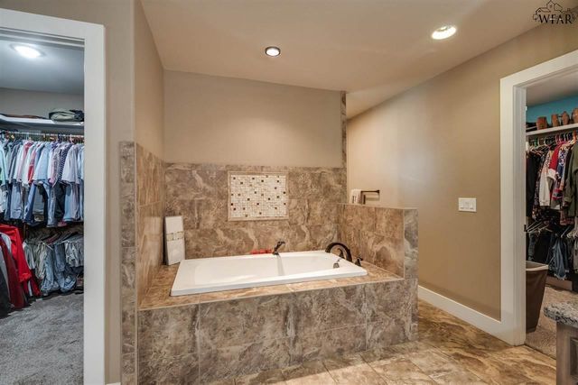 200 EAGLE DRIVE, Holliday, TX 76366