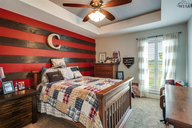 200 EAGLE DRIVE, Holliday, TX 76366