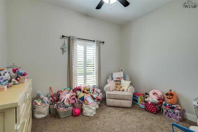 200 EAGLE DRIVE, Holliday, TX 76366