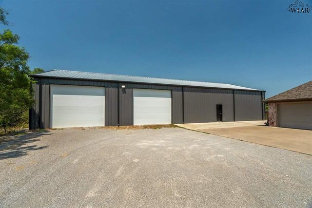 200 EAGLE DRIVE, Holliday, TX 76366