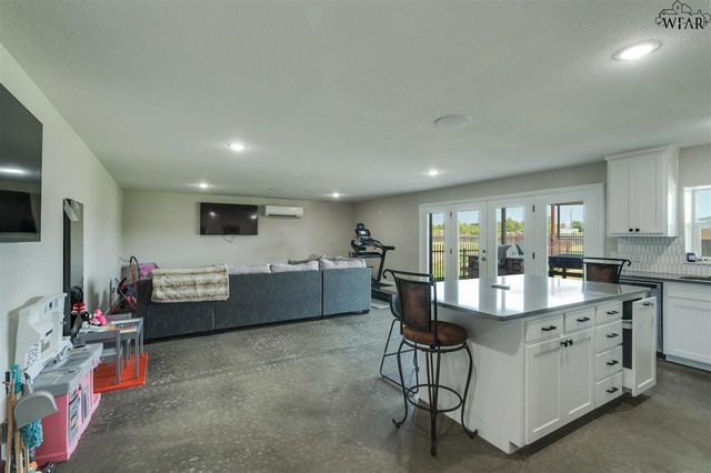 200 EAGLE DRIVE, Holliday, TX 76366