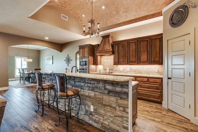 200 EAGLE DRIVE, Holliday, TX 76366