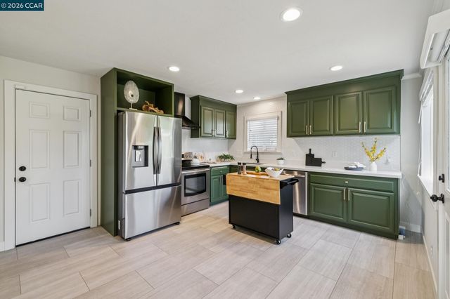 3586 Skylark Dr, Concord, CA 94520