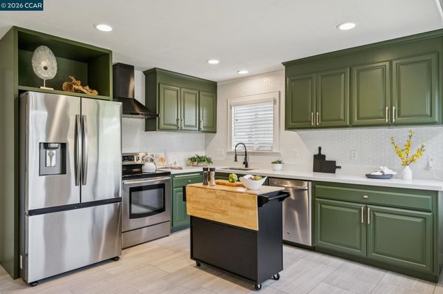 3586 Skylark Dr, Concord, CA 94520