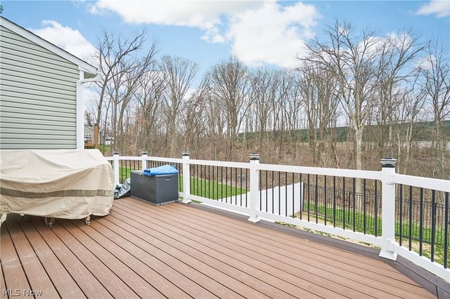 3198 Old Mill Drive, Cuyahoga Falls, OH 44223