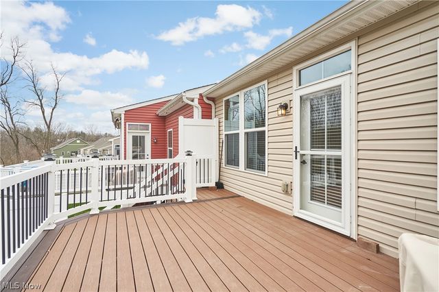 3198 Old Mill Drive, Cuyahoga Falls, OH 44223