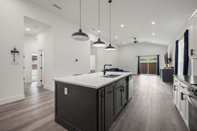 3220 Houston Street, Greenville, TX 75401