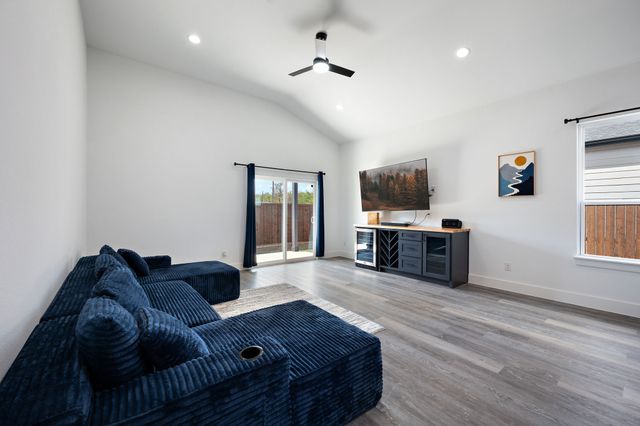 3220 Houston Street, Greenville, TX 75401