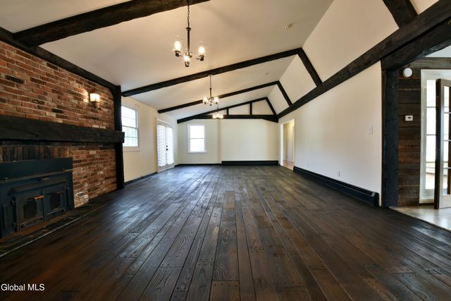 58 Mordella Road, Colonie, NY 12205