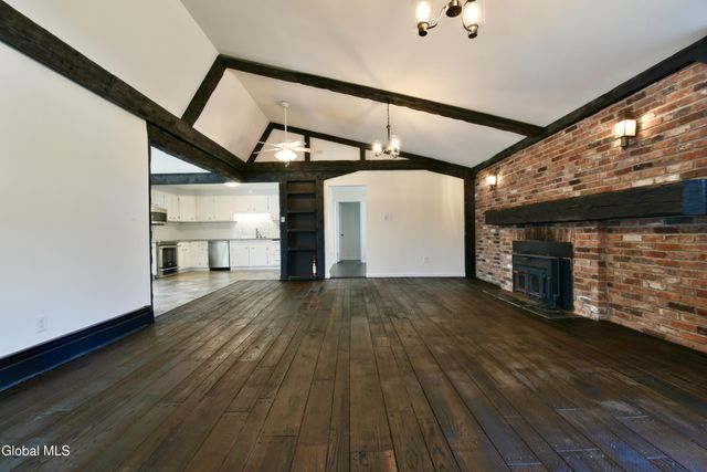 58 Mordella Road, Colonie, NY 12205