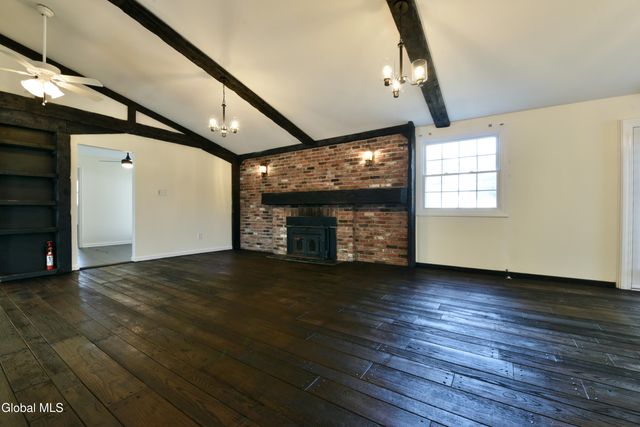 58 Mordella Road, Colonie, NY 12205