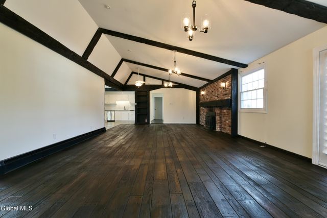 58 Mordella Road, Colonie, NY 12205