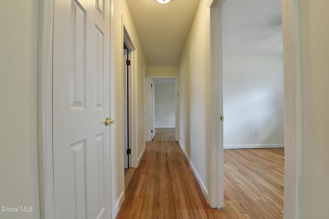 58 Mordella Road, Colonie, NY 12205