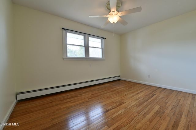 58 Mordella Road, Colonie, NY 12205