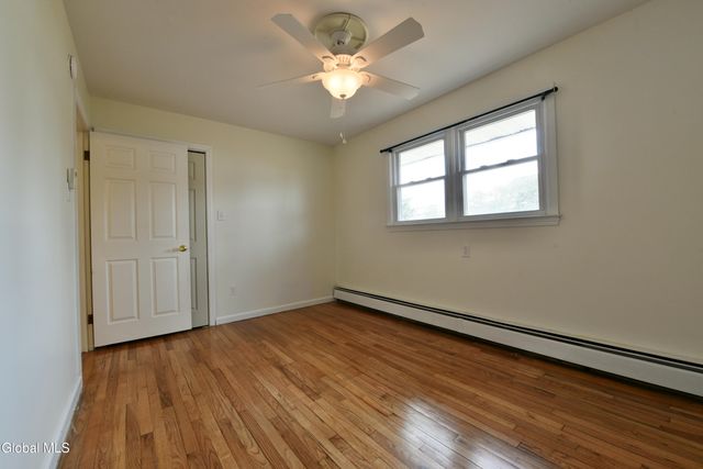 58 Mordella Road, Colonie, NY 12205