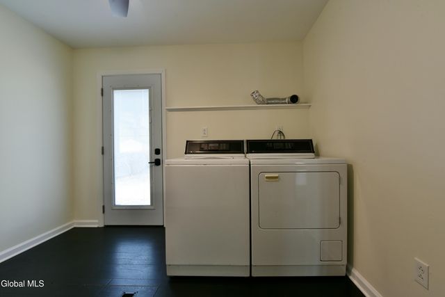 58 Mordella Road, Colonie, NY 12205