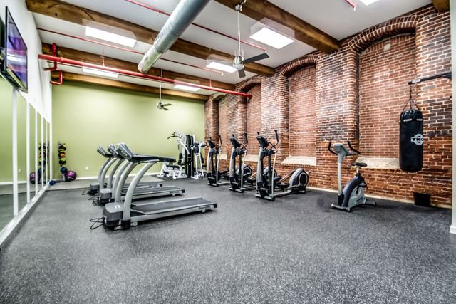 1350 Rosa L Parks Blvd Apt 403, Nashville, TN 37208