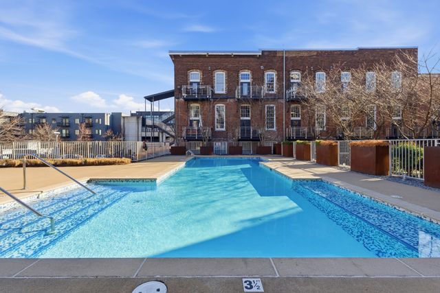 1350 Rosa L Parks Blvd Apt 403, Nashville, TN 37208