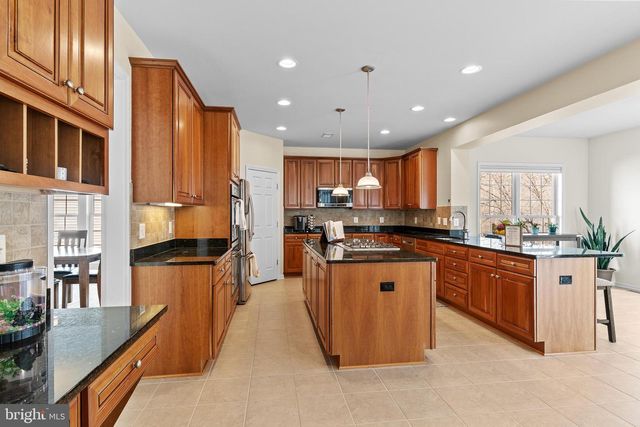 8840 WESTERN HEMLOCK WAY, Lorton, VA 22079