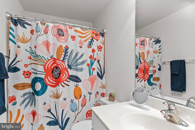 8840 WESTERN HEMLOCK WAY, Lorton, VA 22079