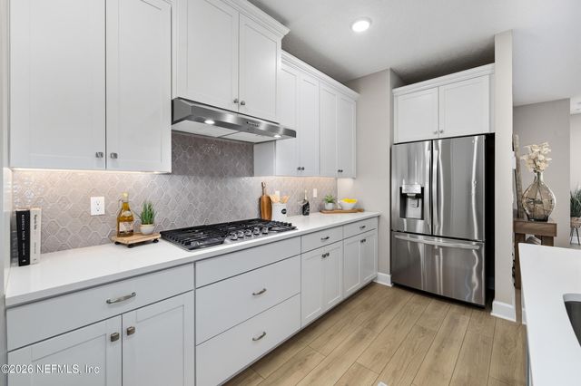 9749 INVENTION Lane, Jacksonville, FL 32256