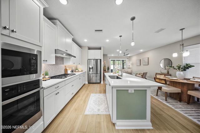 9749 INVENTION Lane, Jacksonville, FL 32256