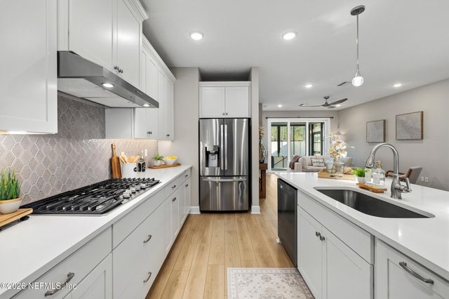 9749 INVENTION Lane, Jacksonville, FL 32256