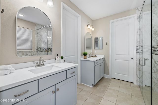 9749 INVENTION Lane, Jacksonville, FL 32256