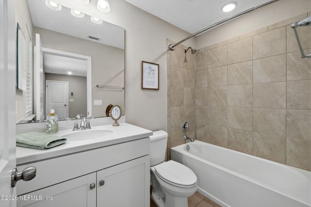 9749 INVENTION Lane, Jacksonville, FL 32256