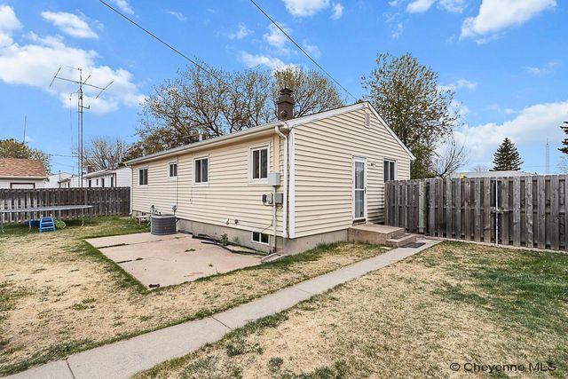 4004 E 9TH ST, Cheyenne, WY 82001